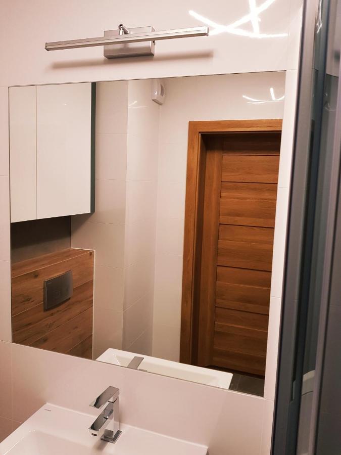 Jurajska Plaza - Nowoczesny Apartament Z Osobna Sypialnia, Parking Gratis - 키엘체 외부 사진